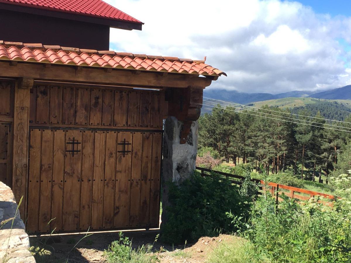 هووس ديل إسبينو Cara Norte De Gredos المظهر الخارجي الصورة