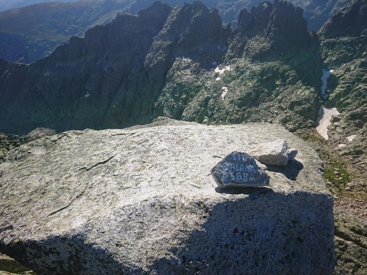 هووس ديل إسبينو Cara Norte De Gredos المظهر الخارجي الصورة