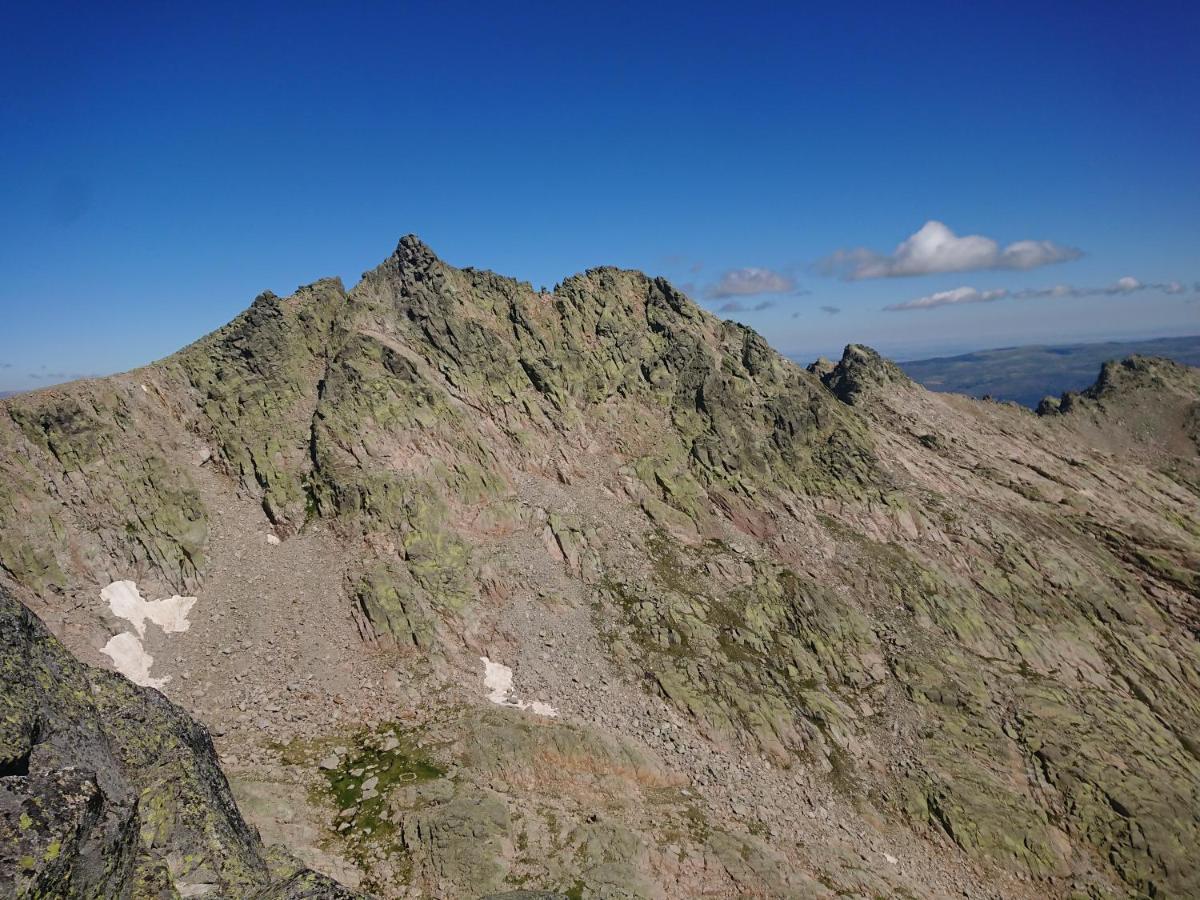 هووس ديل إسبينو Cara Norte De Gredos المظهر الخارجي الصورة