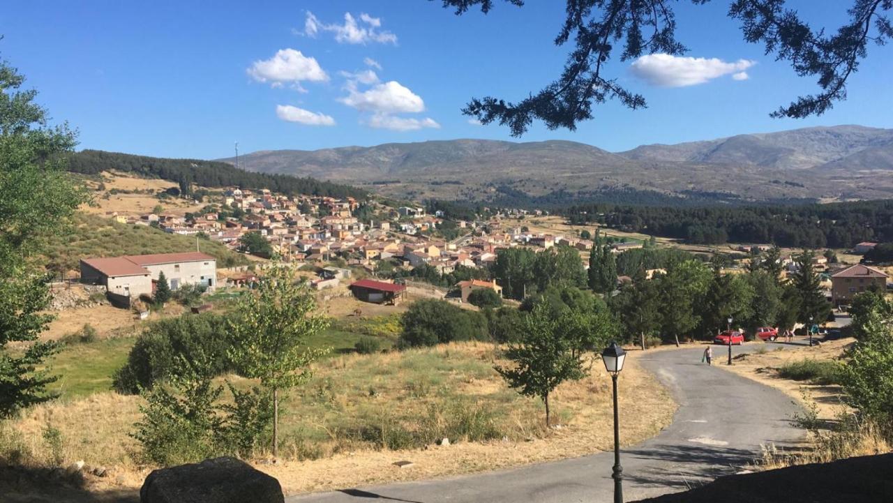 هووس ديل إسبينو Cara Norte De Gredos المظهر الخارجي الصورة