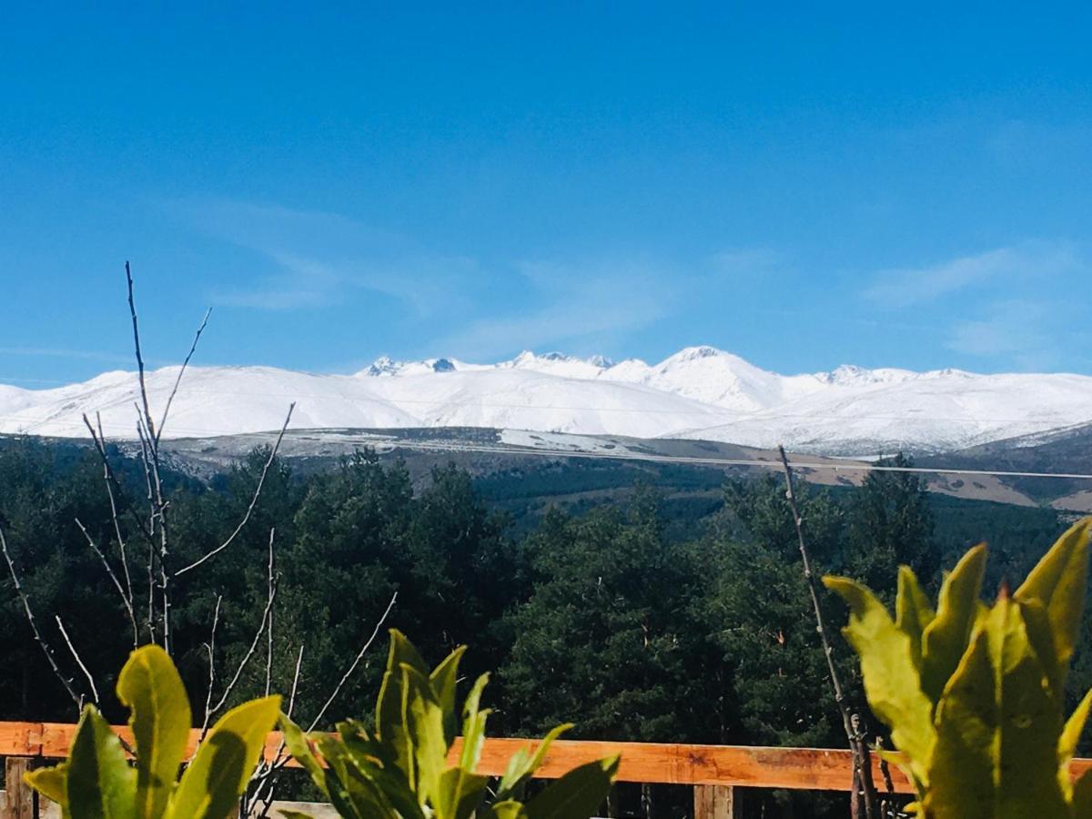 هووس ديل إسبينو Cara Norte De Gredos المظهر الخارجي الصورة