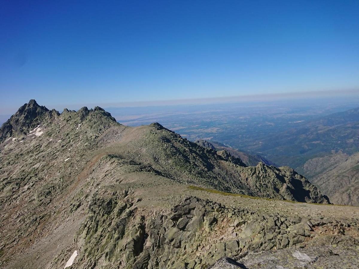 هووس ديل إسبينو Cara Norte De Gredos المظهر الخارجي الصورة